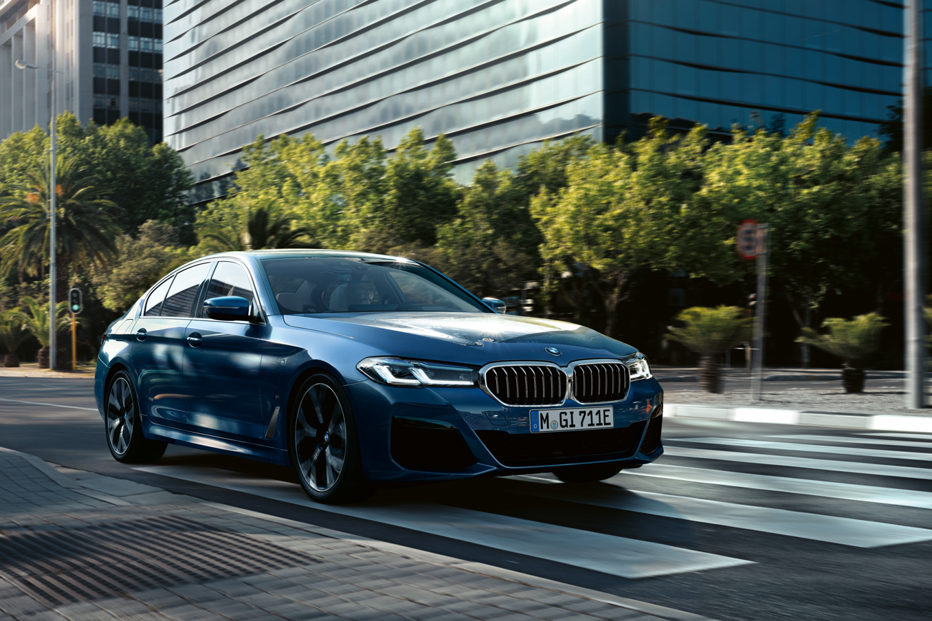 Mừng Đại Lễ 30/04 - Dễ dàng sở hữu BMW 5 Series với ưu đãi lên đến 295 triệu đồng