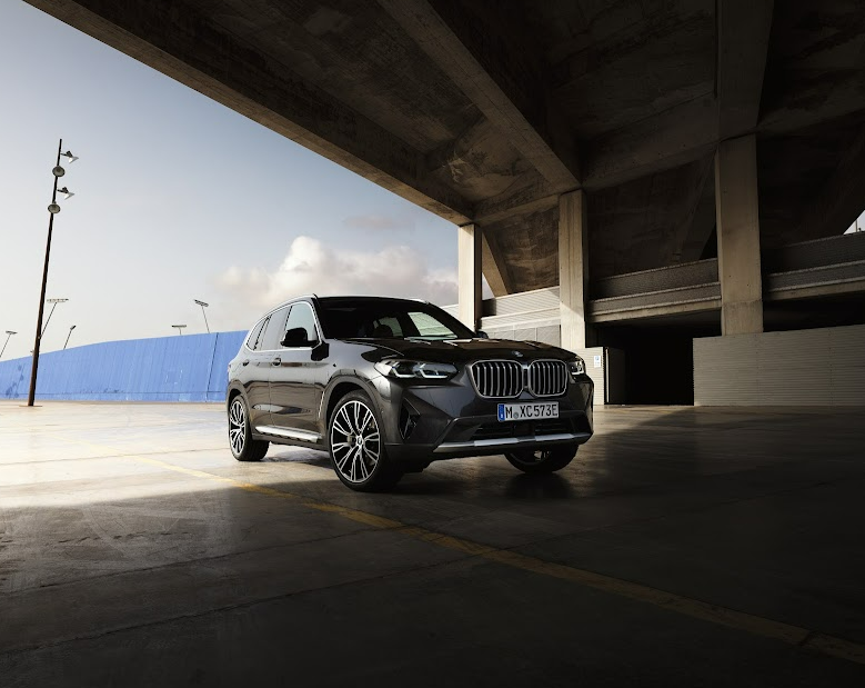 Ưu Đãi 0% Lãi Suất Lên Đến 24 Tháng Khi Sở Hữu Bộ Đôi BMW X3 và BMW X5
