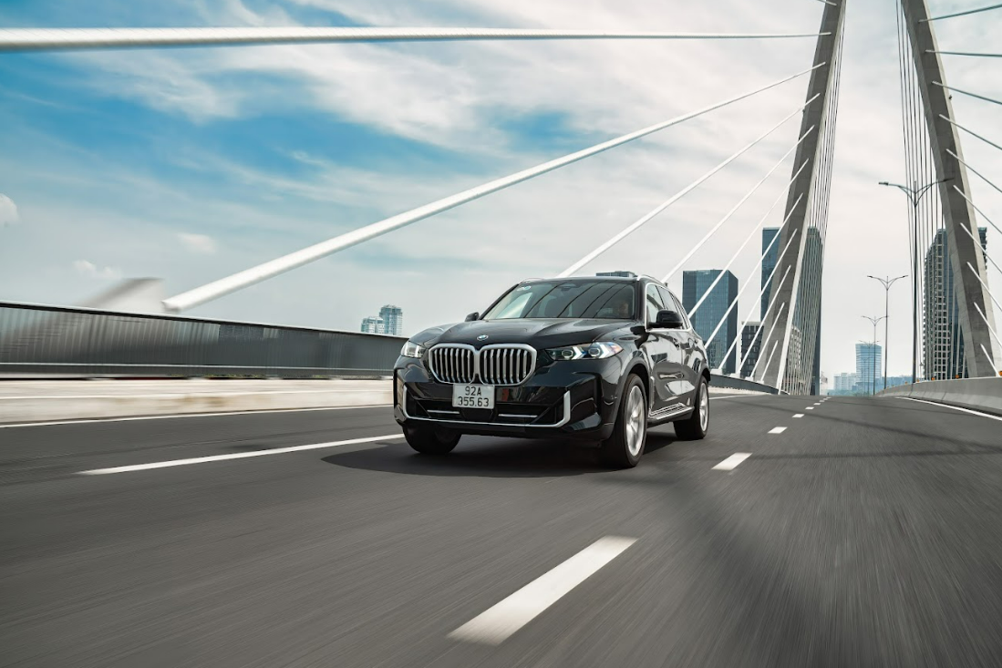 Summerfest with Great Deals - Đặc quyền sở hữu bộ đôi BMW X3 & BMW X5 với ưu đãi lên đến 240 triệu đồng